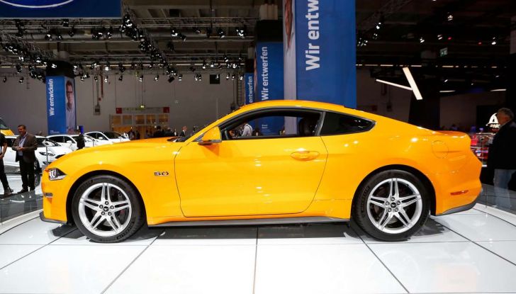 Ford Mustang Facelift 2017 - Foto 3 di 12