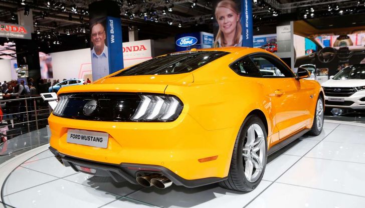 Ford Mustang Facelift 2017 - Foto 7 di 12