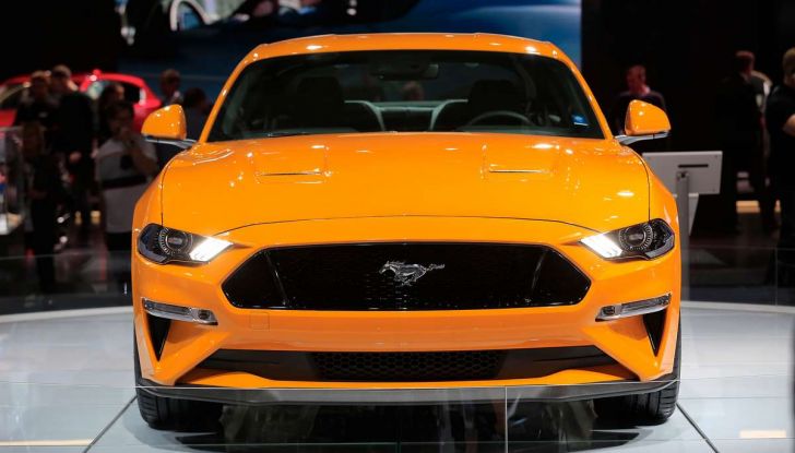 Ford Mustang Facelift 2017 - Foto 4 di 12