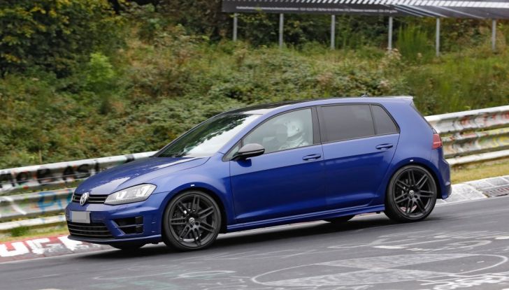 Volkswagen Golf R420 2018, un 5 cilindri sportivo per la regina di Wolfsburg - Foto 9 di 10