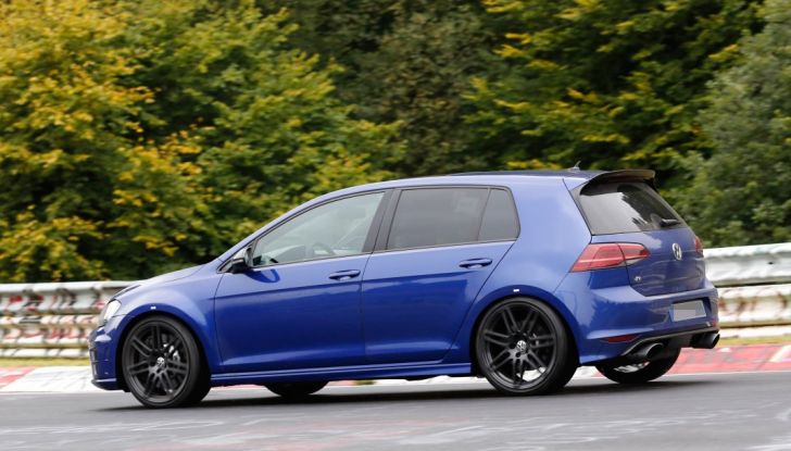 Volkswagen Golf R420 2018, un 5 cilindri sportivo per la regina di Wolfsburg - Foto 2 di 10