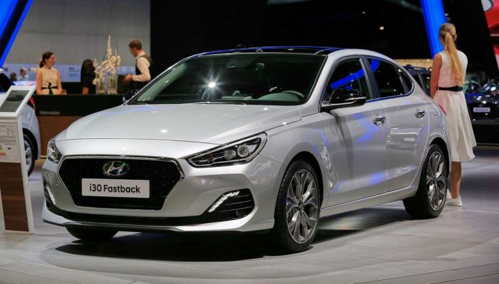 Hyundai i30 Fastback, la nuova coupè a 5 porte - Foto 1 di 13