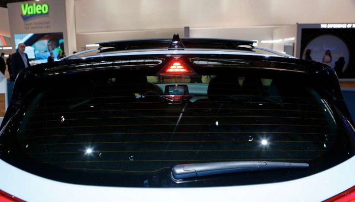 Hyundai i30 N, compatta sportiva da 275 cavalli - Foto 12 di 17