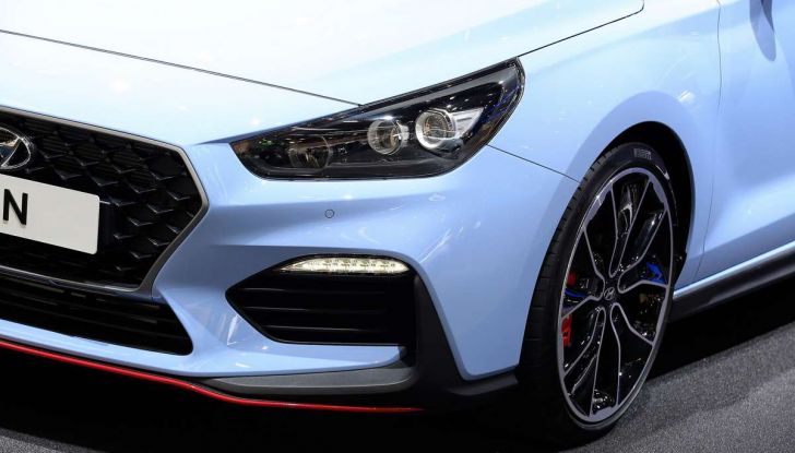 Hyundai i30 N, compatta sportiva da 275 cavalli - Foto 10 di 17