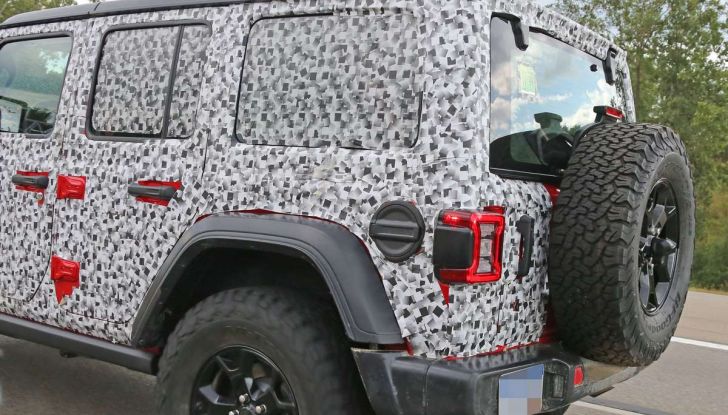 Jeep Wrangler MY2018, prime immagini spia - Foto 16 di 22