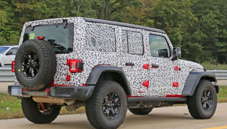 Jeep Wrangler MY2018, prime immagini spia - Foto 7 di 22