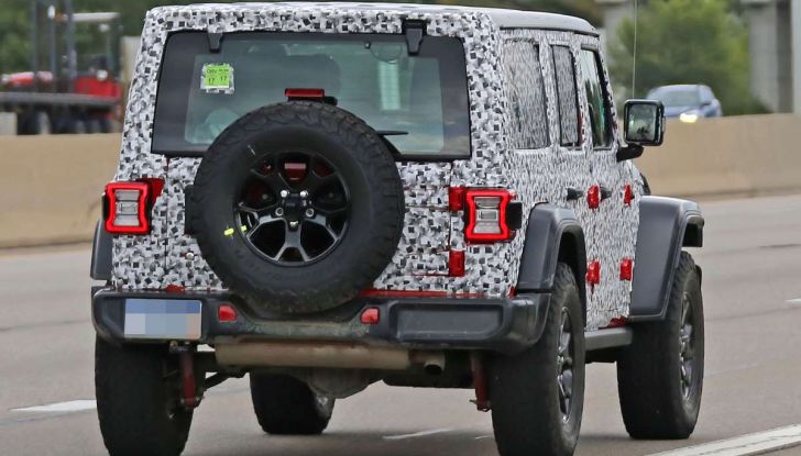 Jeep Wrangler MY2018, prime immagini spia - Foto 18 di 22