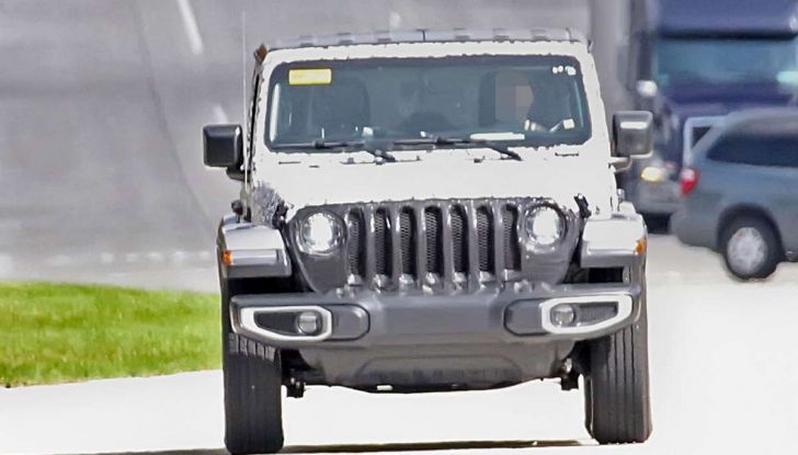 Jeep Wrangler MY2018, prime immagini spia - Foto 21 di 22