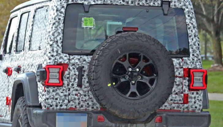 Jeep Wrangler MY2018, prime immagini spia - Foto 6 di 22