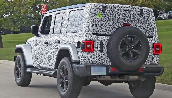 Jeep Wrangler MY2018, prime immagini spia - Foto 8 di 22