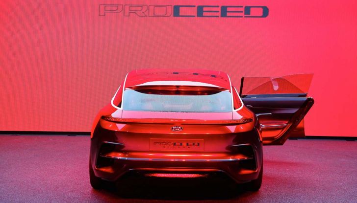 Kia Proceed Reborn Concept - Foto 16 di 26