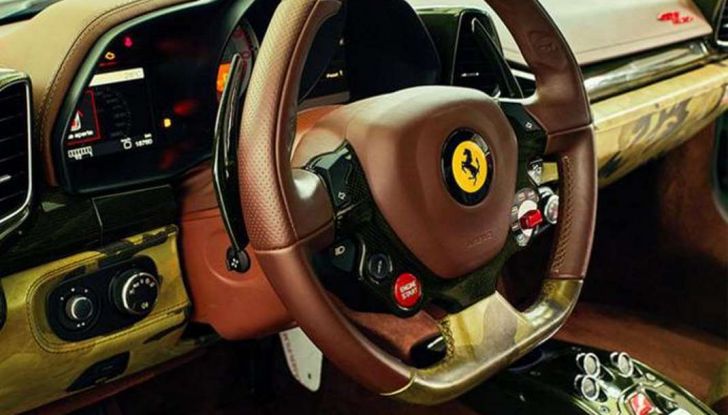 La Ferrari 458 Italia Army di Lapo Elkann battuta all’asta - Foto 5 di 9