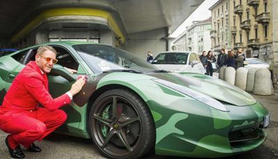 La Ferrari 458 Italia Army di Lapo Elkann battuta all’asta