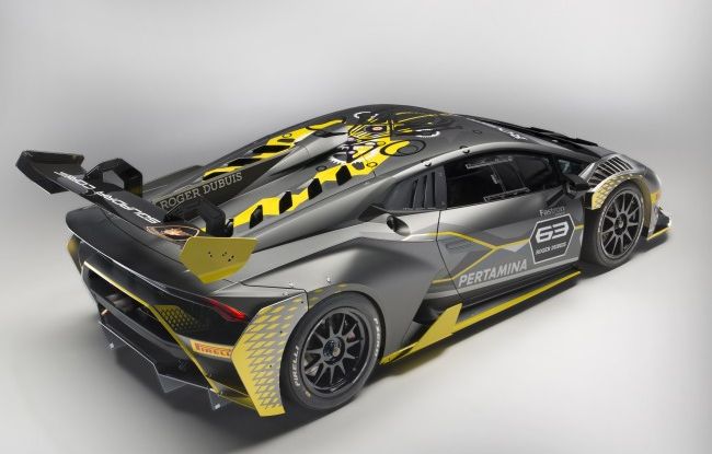 Lamborghini Huracán Super Trofeo EVO debutta con livrea Roger Dubuis - Foto 9 di 10