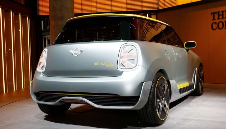 MINI Electric Concept per anticipare il 2019 al Salone di Francoforte - Foto 14 di 24