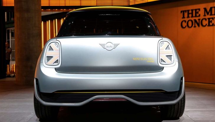 MINI Electric Concept per anticipare il 2019 al Salone di Francoforte - Foto 17 di 24