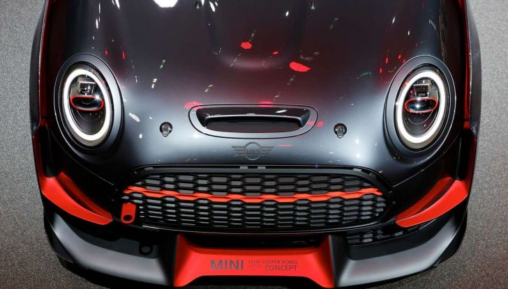 MINI John Cooper Works GP, sportiva da 300 CV - Foto 11 di 20