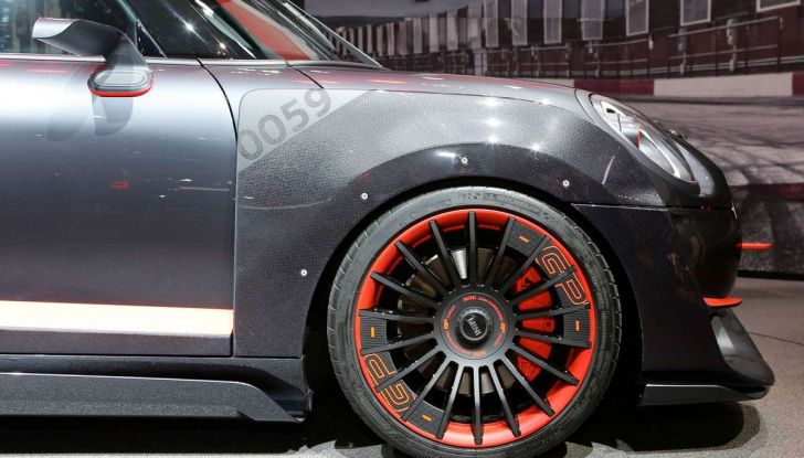 MINI John Cooper Works GP, sportiva da 300 CV - Foto 14 di 20
