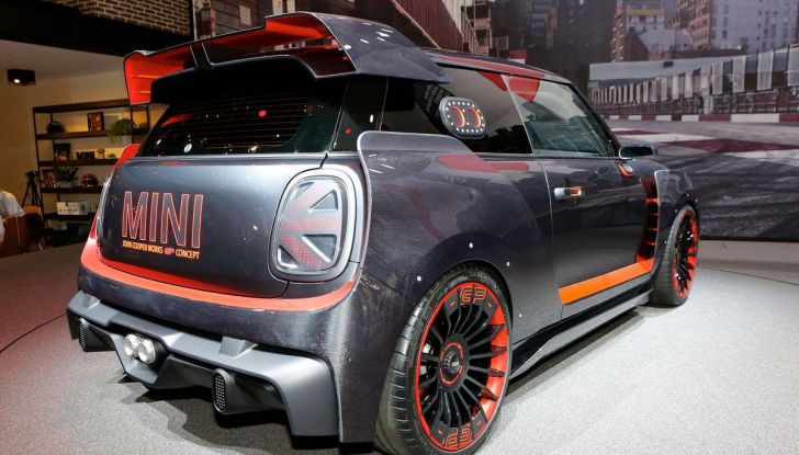 MINI John Cooper Works GP, sportiva da 300 CV - Foto 16 di 20
