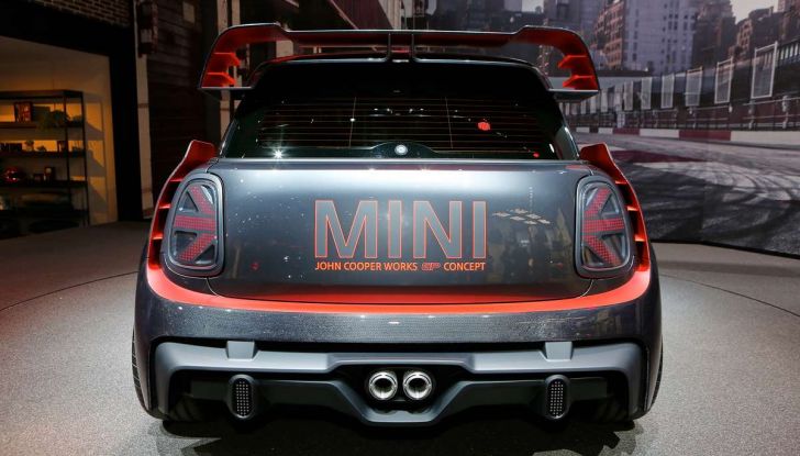 MINI John Cooper Works GP, sportiva da 300 CV - Foto 17 di 20