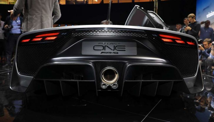 Mercedes-AMG Project ONE - Foto 27 di 35