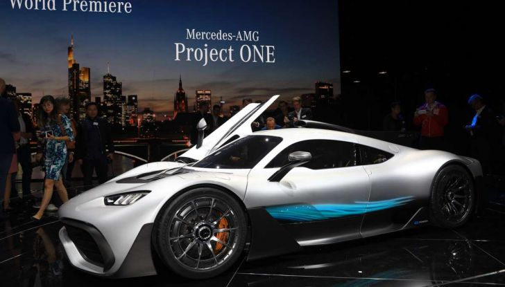 Mercedes-AMG Project ONE - Foto 32 di 35