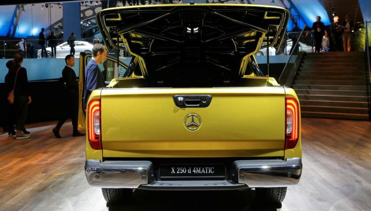 Mercedes Classe X, dettagli e informazioni del nuovo pick-up tedesco - Foto 10 di 21