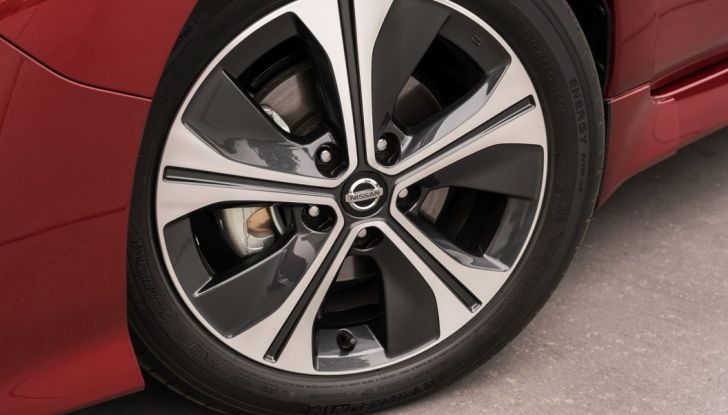 Promozione Nissan Leaf, febbraio 2018: prezzi da 299€ al mese - Foto 18 di 26
