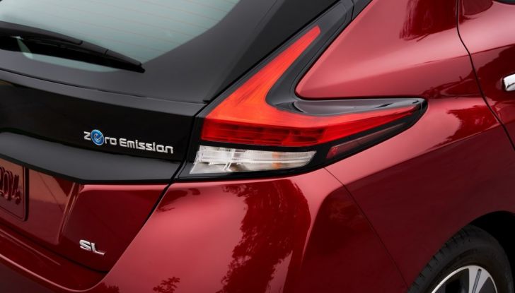 Promozione Nissan Leaf, febbraio 2018: prezzi da 299€ al mese - Foto 20 di 26