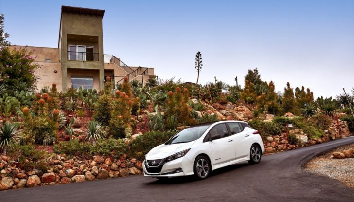 Promozione Nissan Leaf, febbraio 2018: prezzi da 299€ al mese - Foto 4 di 26
