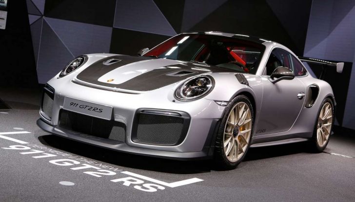 Porsche 911 GT2 RS - Foto 1 di 10