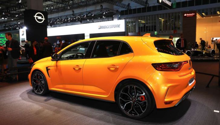 Renault Megane RS MY 2018: i test su strada della hatchback sportiva - Foto 14 di 19