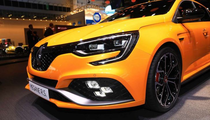 Renault Megane RS MY 2018: i test su strada della hatchback sportiva - Foto 11 di 19