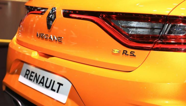 Renault Megane RS MY 2018: i test su strada della hatchback sportiva - Foto 5 di 19