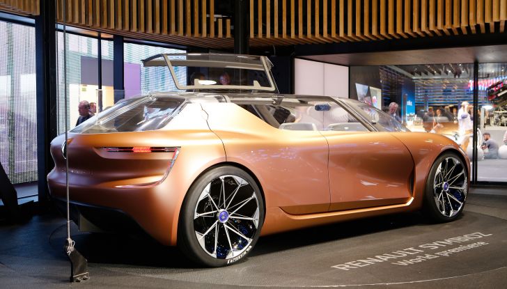 Renault Symbioz, concept per la mobilità del futuro - Foto 8 di 13