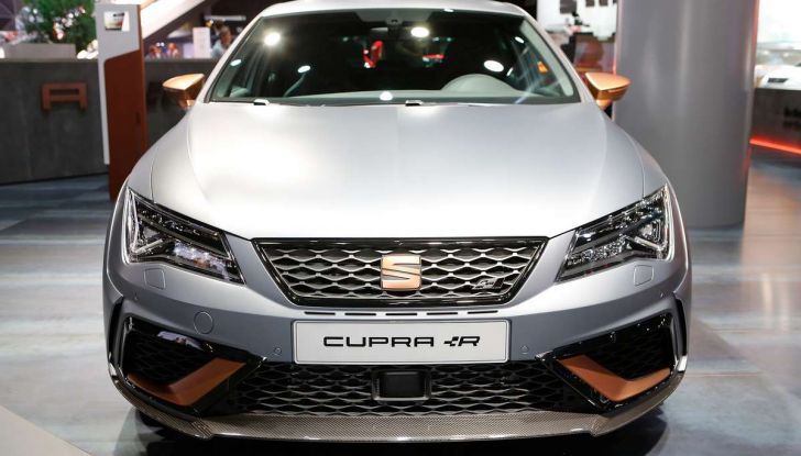 SEAT Leon Cupra R da 310CV: trionfo di rame e carbonio - Foto 2 di 10