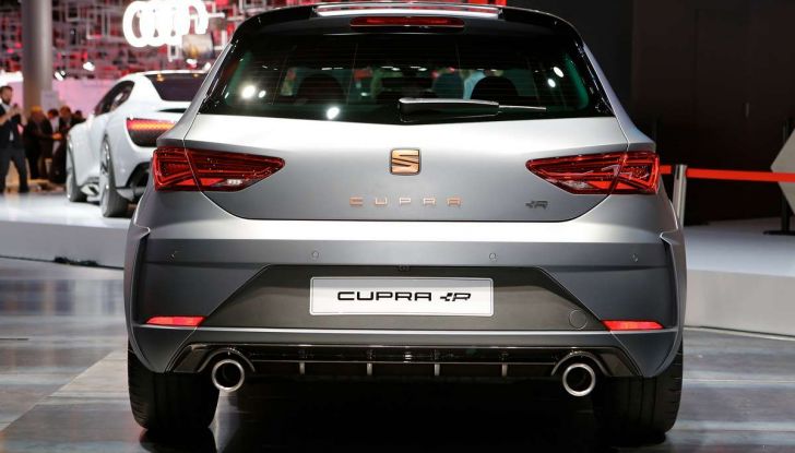 SEAT Leon Cupra R da 310CV: trionfo di rame e carbonio - Foto 8 di 10