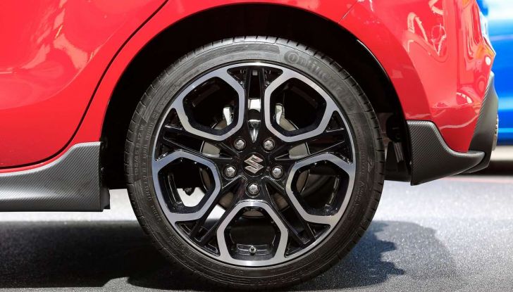 Nuova Suzuki Swift Sport 2017, dettagli, prezzi e motori - Foto 6 di 12