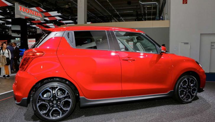Nuova Suzuki Swift Sport 2017, dettagli, prezzi e motori - Foto 4 di 12