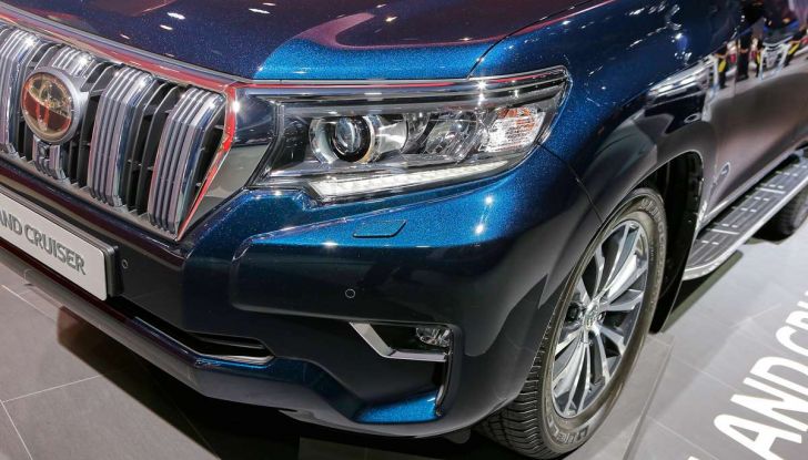 Toyota Land Cruiser 2018: il SUV body-on-frame per tutti i terreni - Foto 3 di 15