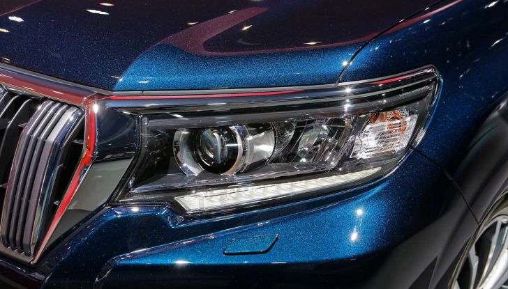 Toyota Land Cruiser 2018: il SUV body-on-frame per tutti i terreni - Foto 13 di 15