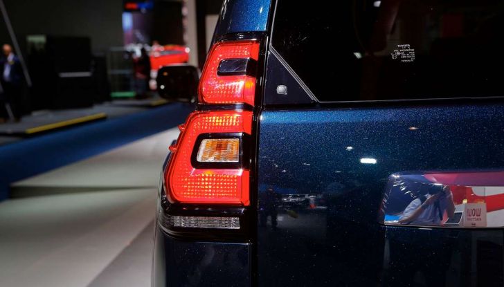 Toyota Land Cruiser 2018: il SUV body-on-frame per tutti i terreni - Foto 9 di 15