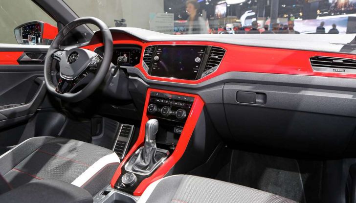 Volkswagen T-Roc 2018 - Foto 7 di 13