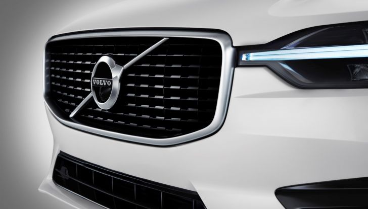 Volvo XC60 2017: Prova su strada, opinioni e prezzi del SUV svedese - Foto 33 di 35