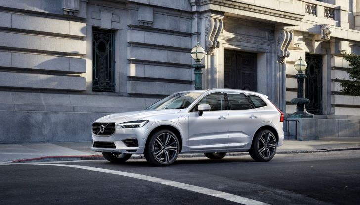 Volvo XC60 2017: Prova su strada, opinioni e prezzi del SUV svedese - Foto 34 di 35