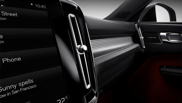 Volvo XC40 2018, arriva il crossover compatto del marchio svedese - Foto 14 di 28