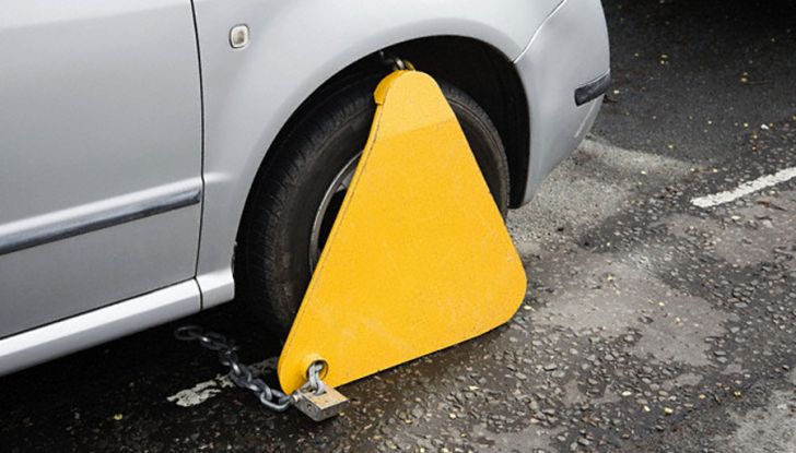 Ganasce fiscali auto, senza preavviso non sono valide - Foto 6 di 6