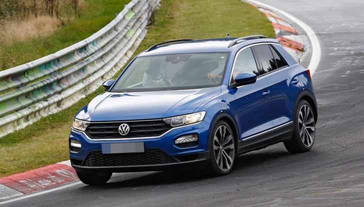 Volkswagen T-Roc R, la versione sportiva del SUV compatto - Foto 5 di 11
