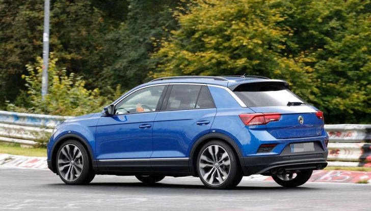 Volkswagen T-Roc R, la versione sportiva del SUV compatto - Foto 11 di 11
