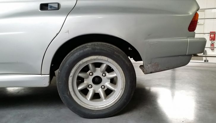 Peugeot 305 V6, il prototipo che lasciò la scena alla 205 Turbo 16 - Foto 6 di 10